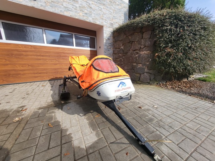 Alpské záchranné saně